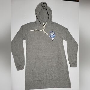Cozy Gray Hooded Sweatshirt with Embroidered Detail